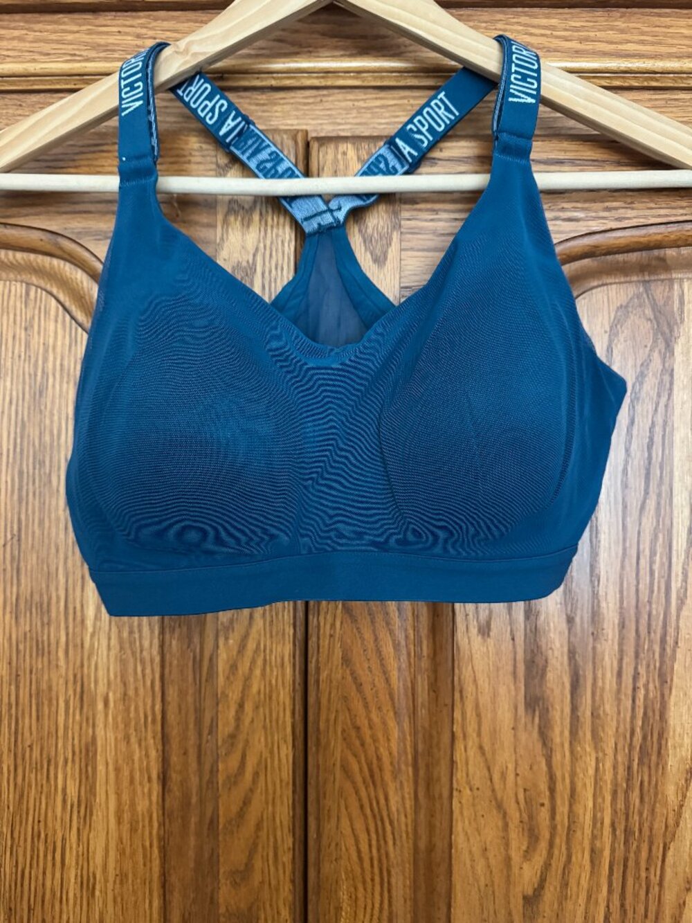 Victoria Sport Teal Seamless Racerback Sports Bra
